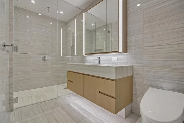 $1,695,000 | 50 West Street, Unit 15C | Financial District