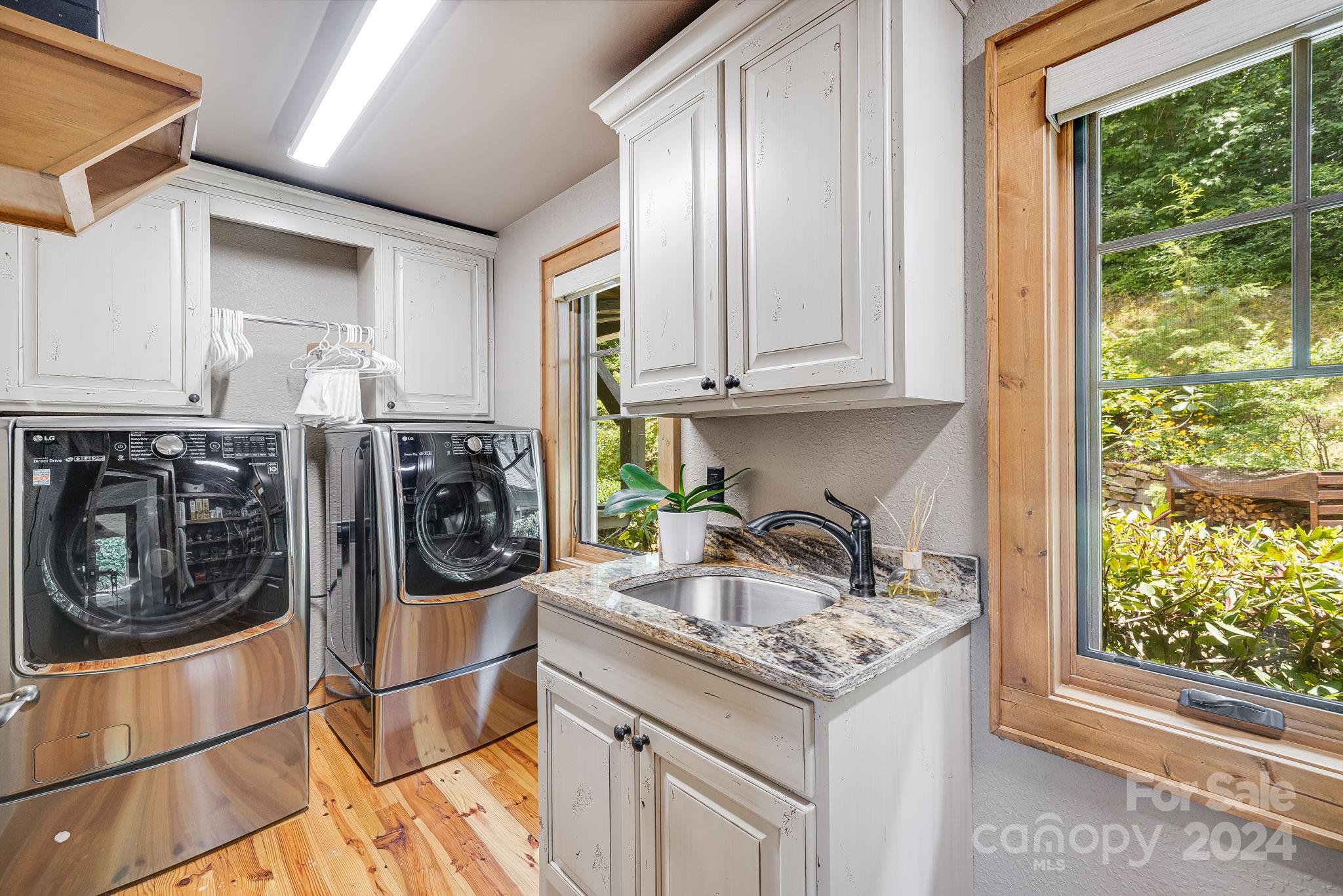 249 Cook House Road, Unit 208 Sylva, NC 28779 - Photo 21 of 48 Gallery Image 21