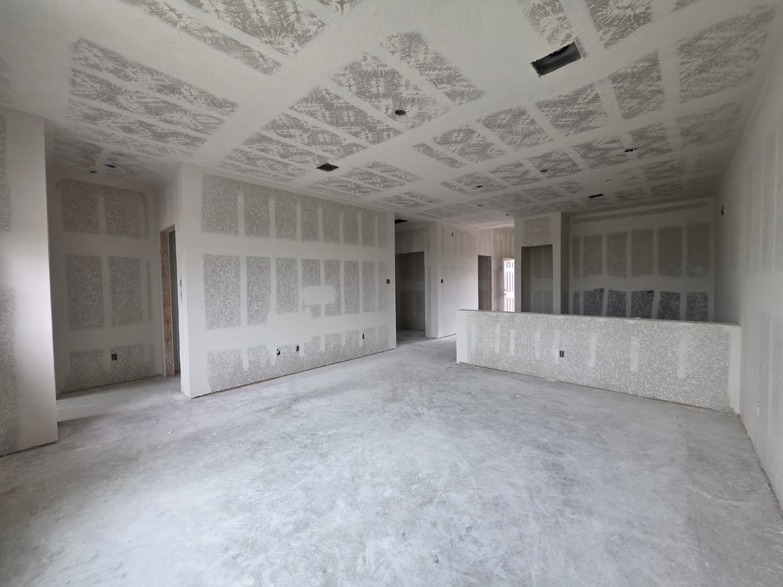1498 Lk Rdg Drive Brenham, TX 77833 - Photo 4 of 15 an empty room with windows