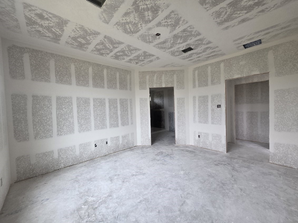 1498 Lk Rdg Drive Brenham, TX 77833 - Photo 5 of 15 an empty room with windows