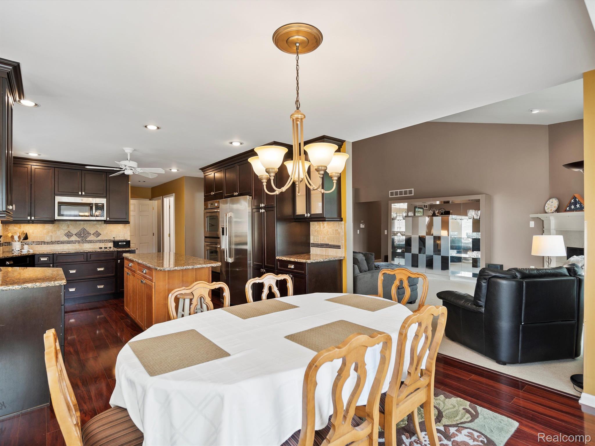 46822 West Ridge Drive Macomb, MI 48044 - Photo 18 of 50 Gallery Image 18