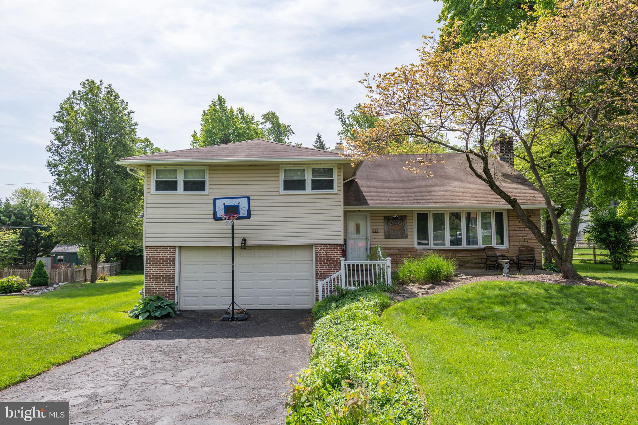 717 Woodside Road Jenkintown, PA 19046 - Photo 1 of 37