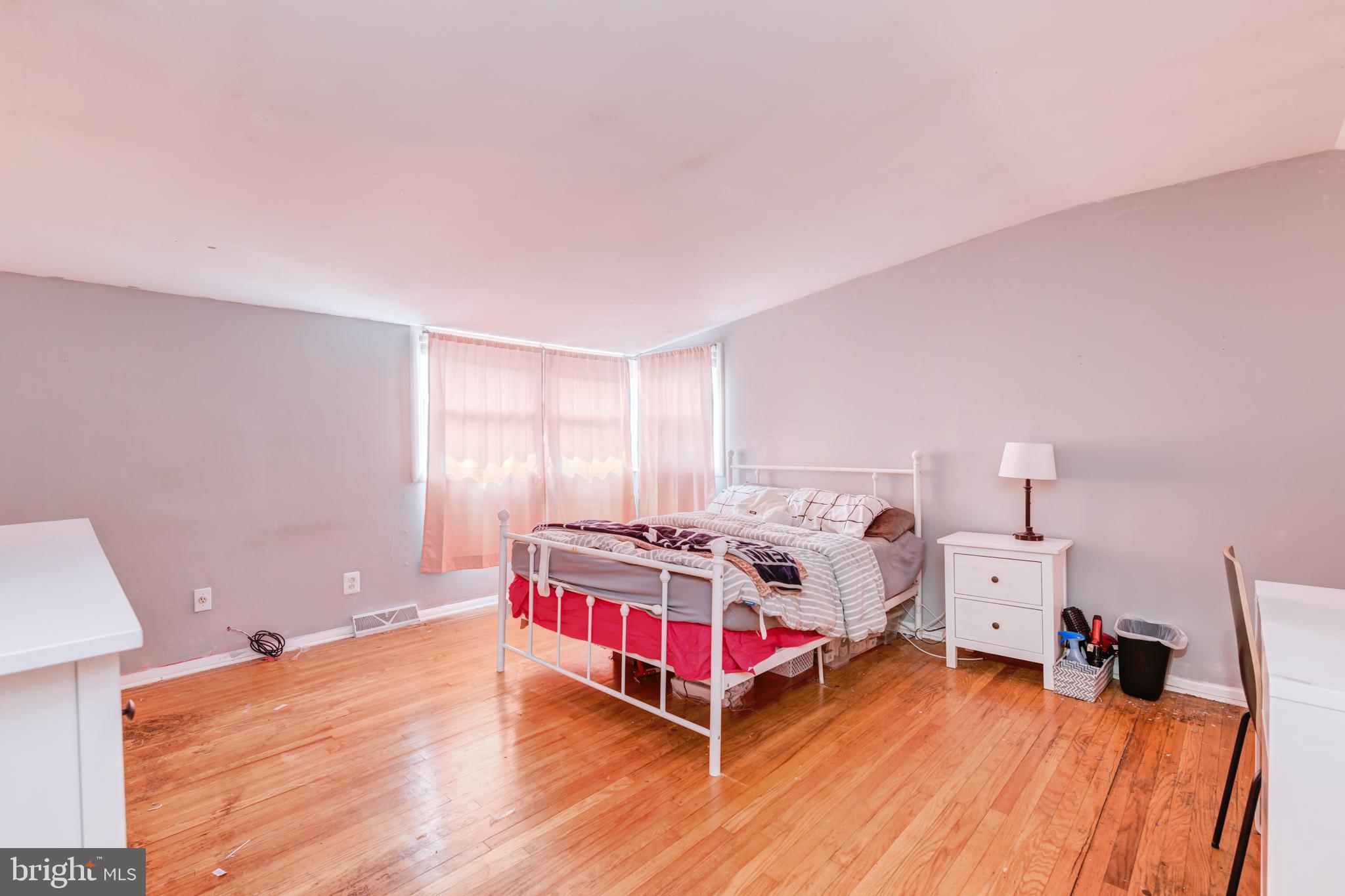 717 Woodside Road Jenkintown, PA 19046 - Photo 20 of 37