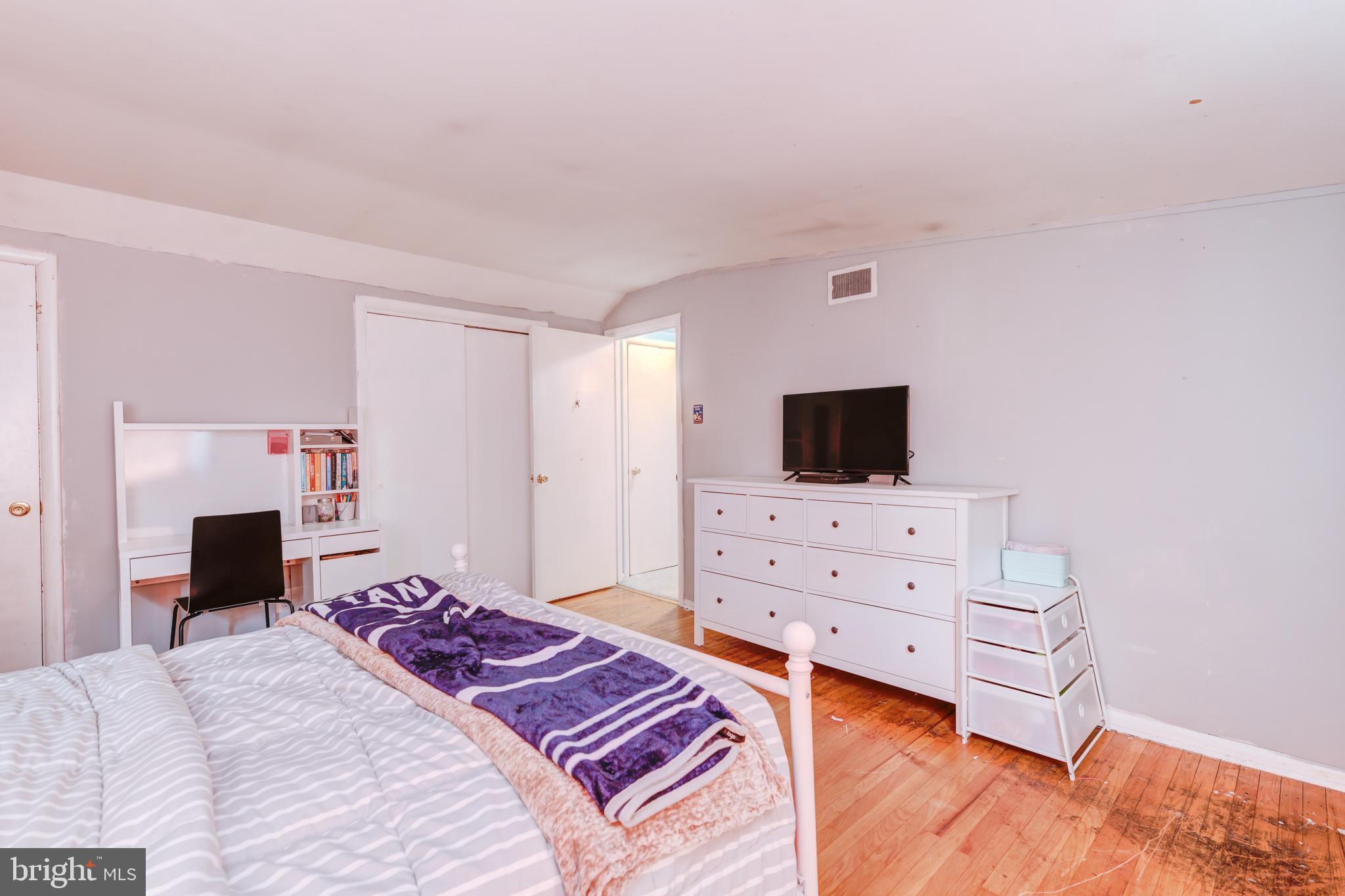 717 Woodside Road Jenkintown, PA 19046 - Photo 21 of 37