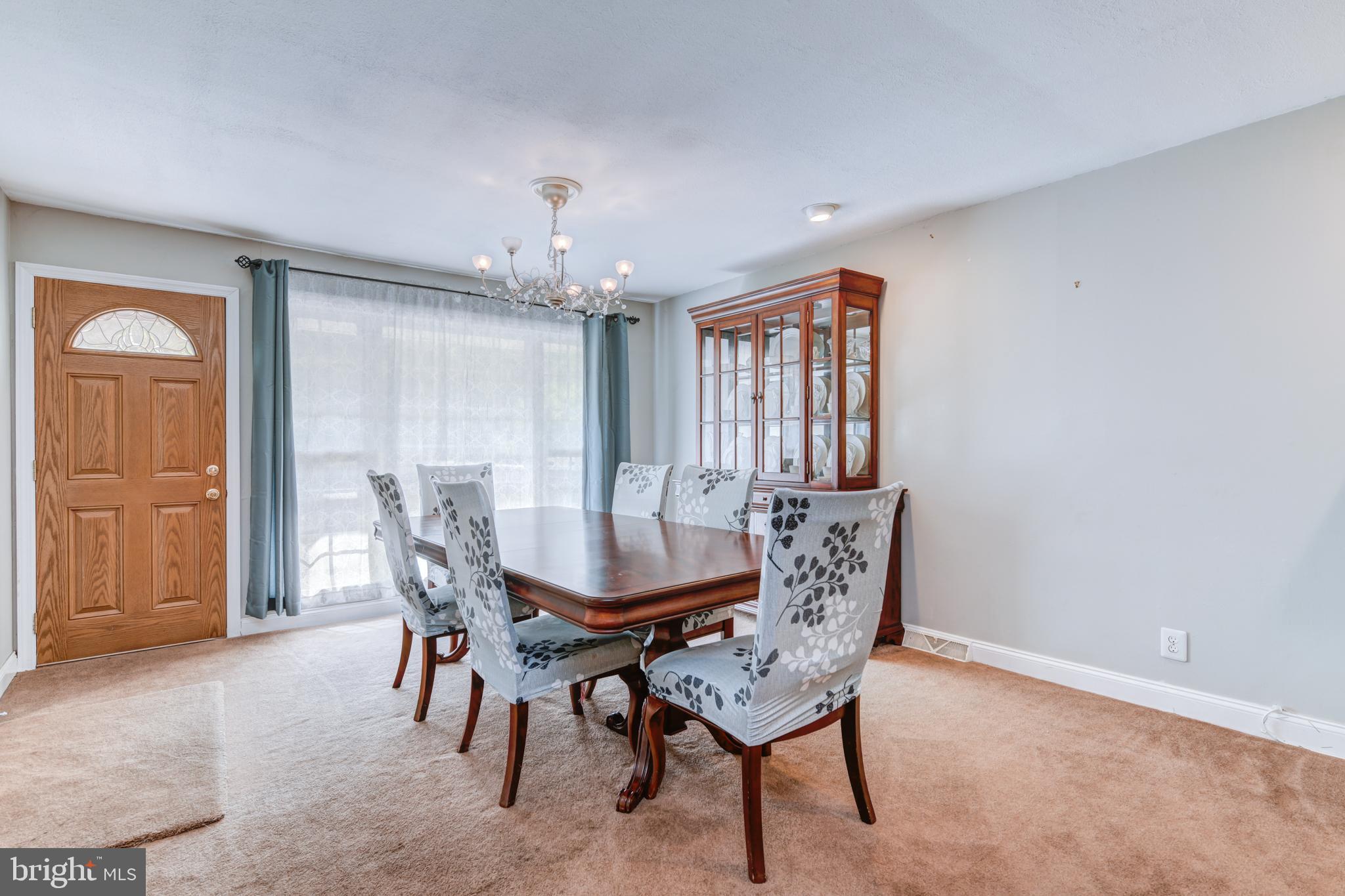 717 Woodside Road Jenkintown, PA 19046 - Photo 6 of 37
