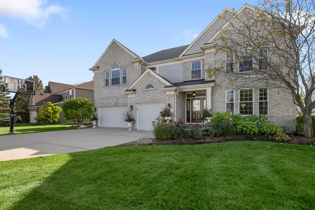$599,000 | 865 Sterling Heights Drive, Antioch, IL 60002