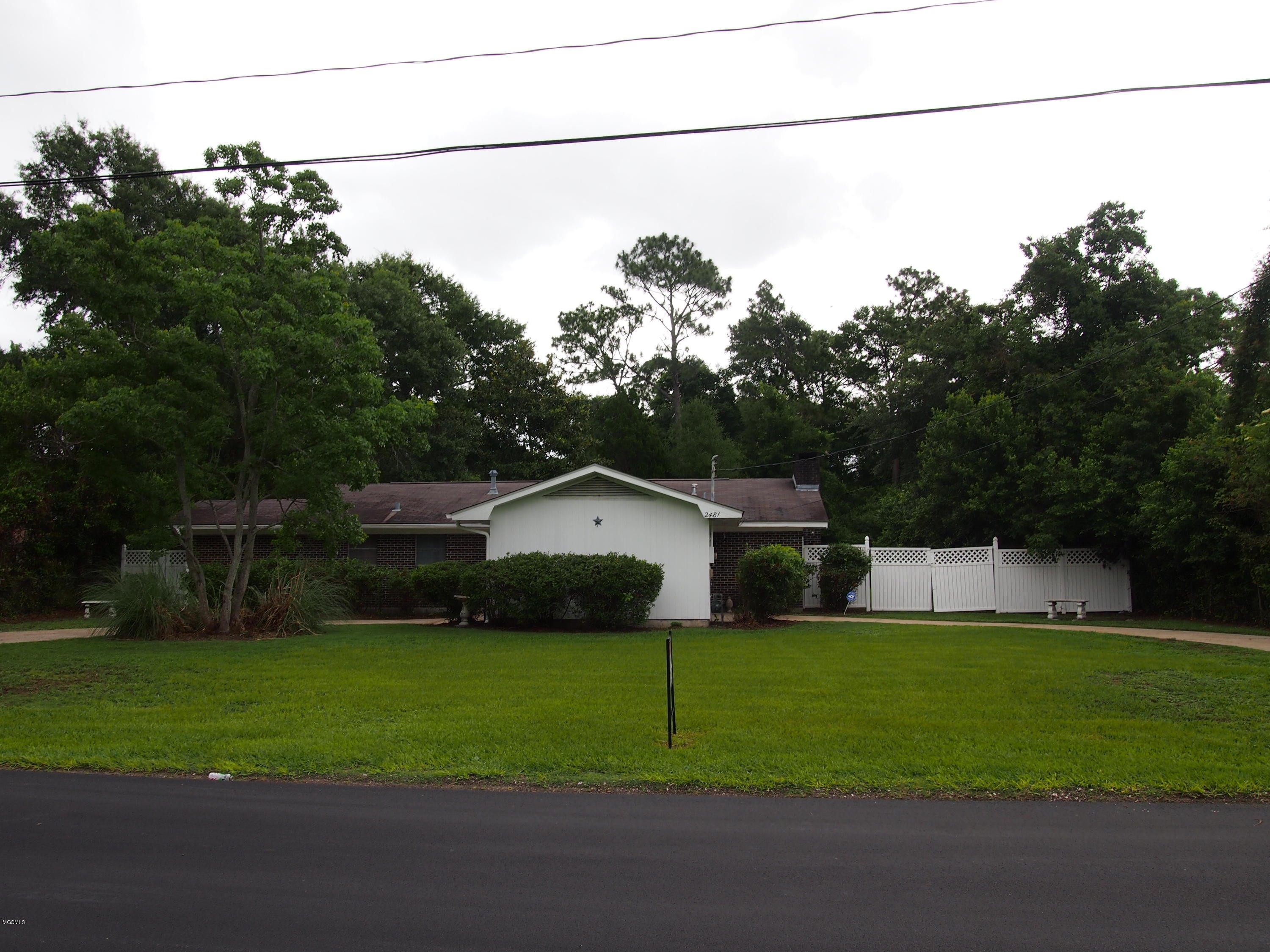 2481 Old Bay Road Biloxi, MS 39531 - Photo 1 of 14 P1011175