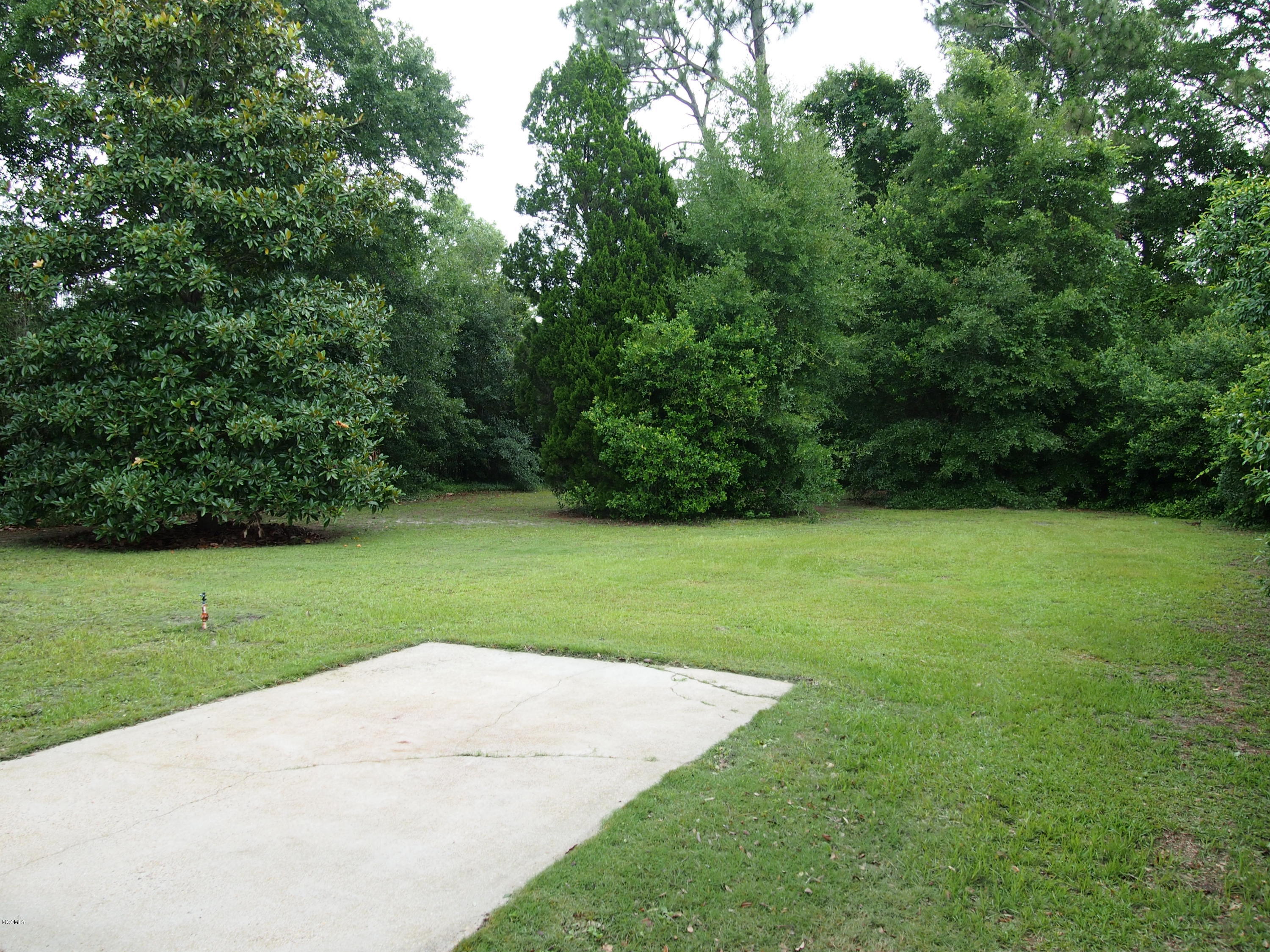 2481 Old Bay Road Biloxi, MS 39531 - Photo 12 of 14 P1011179