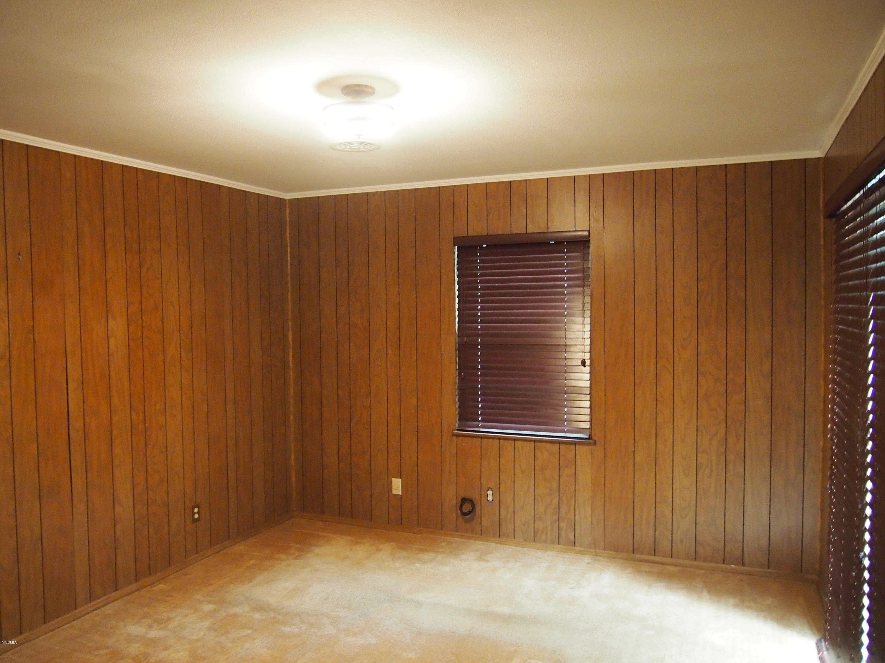 2481 Old Bay Road Biloxi, MS 39531 - Photo 8 of 14 P1011159