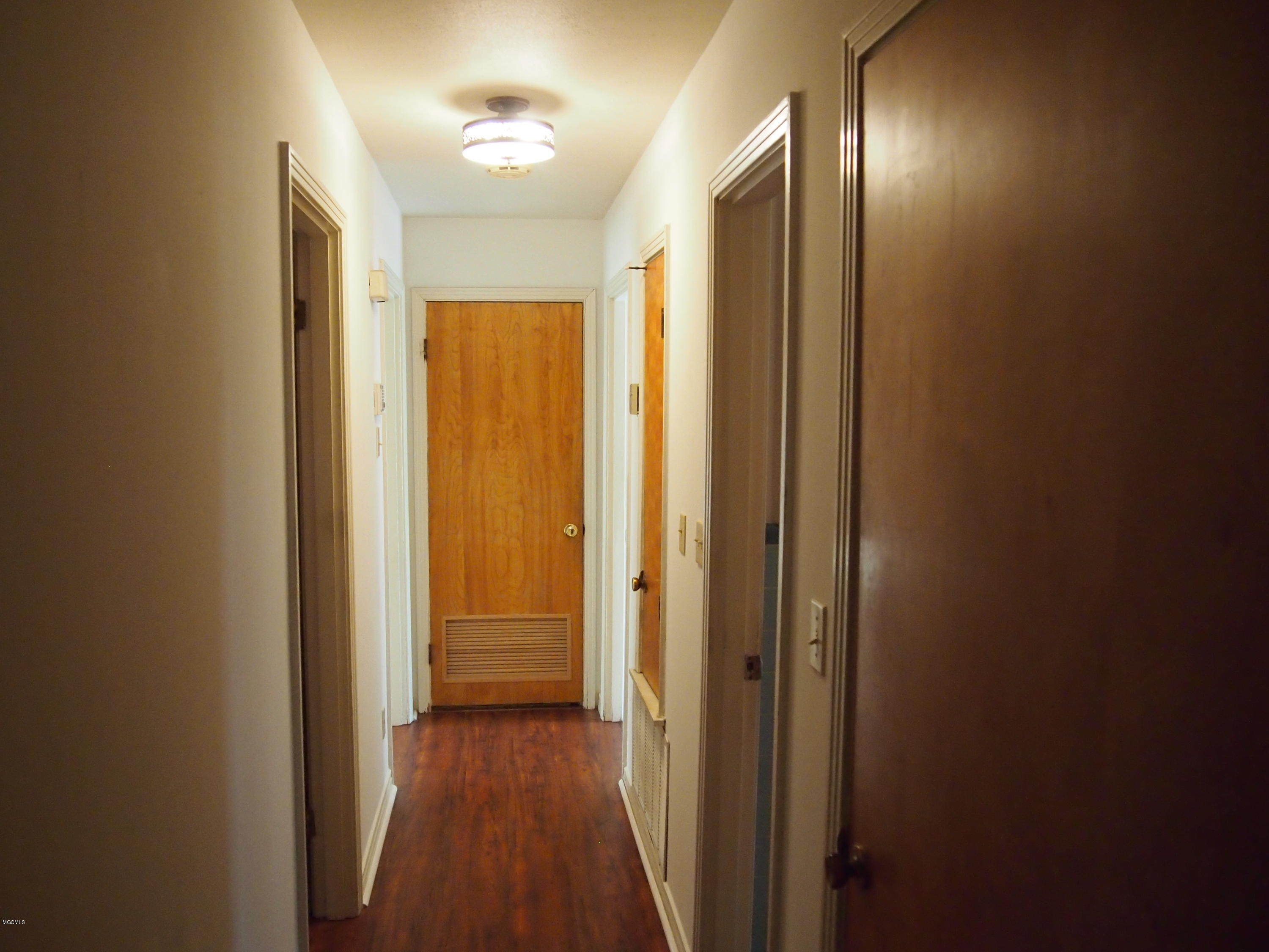 2481 Old Bay Road Biloxi, MS 39531 - Photo 9 of 14 P1011161