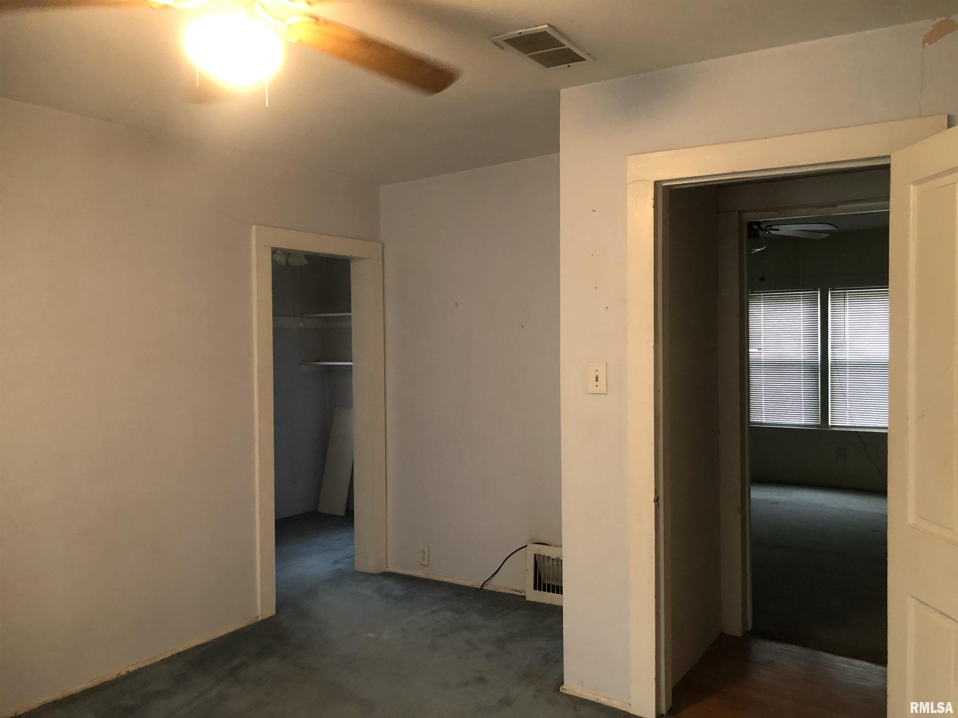 1805 East Keys Avenue Springfield, IL 62702 - Photo 23 of 34