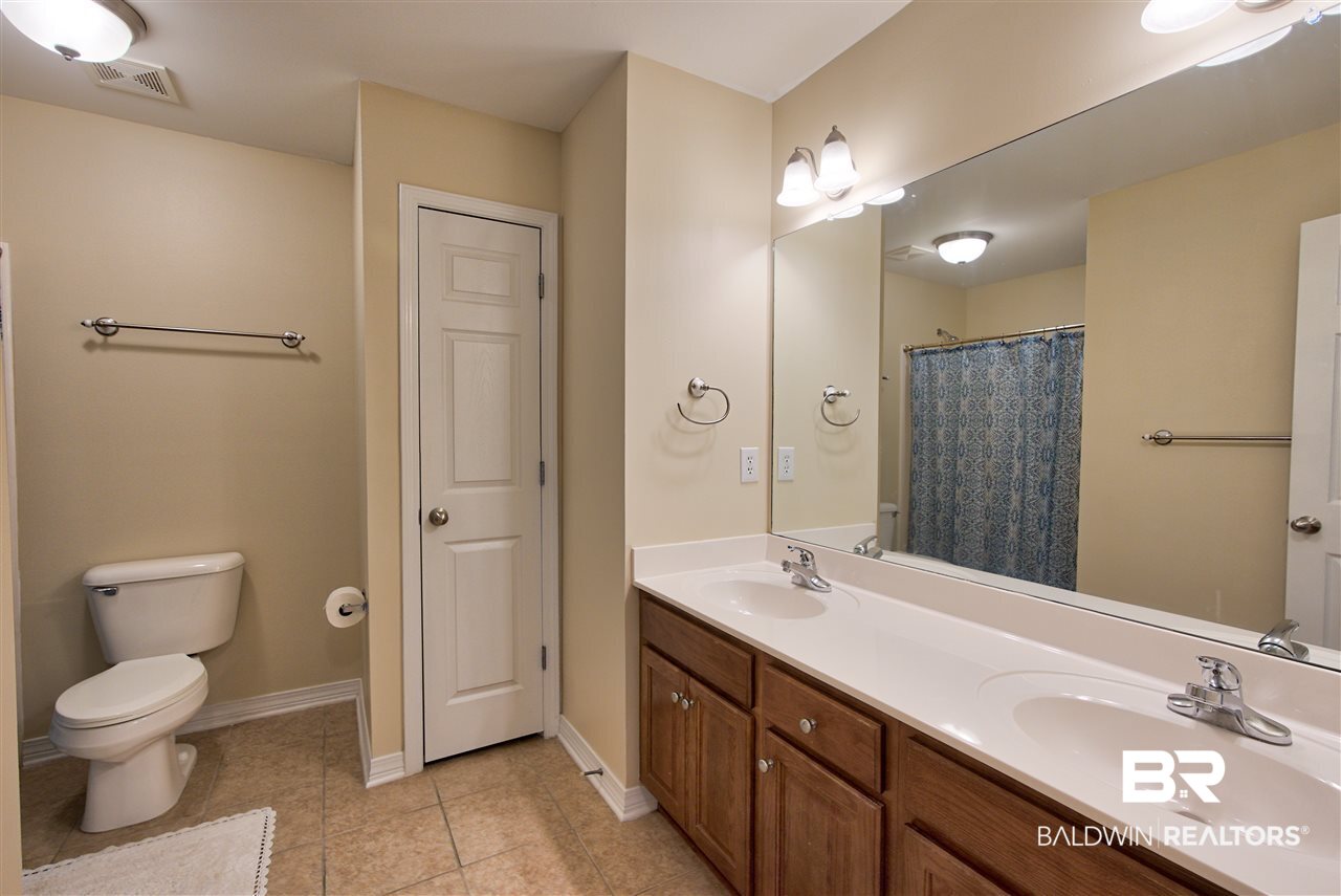 25525 Overlook Drive Loxley, AL 36551 - Photo 23 of 37 guest bathroom