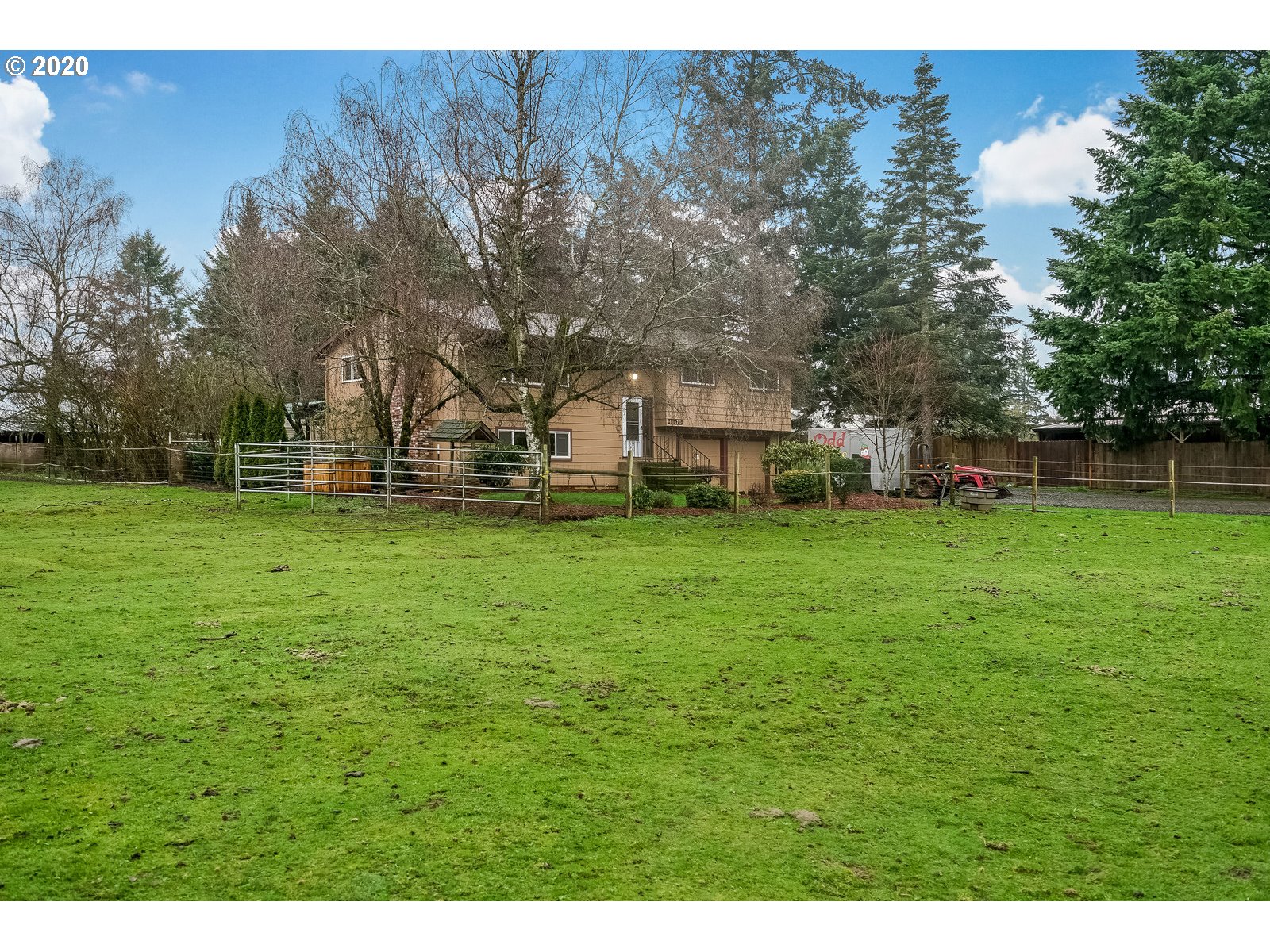 18670 South Pear Road Oregon City, OR 97045 - Photo 2 of 14 Gallery Image 2