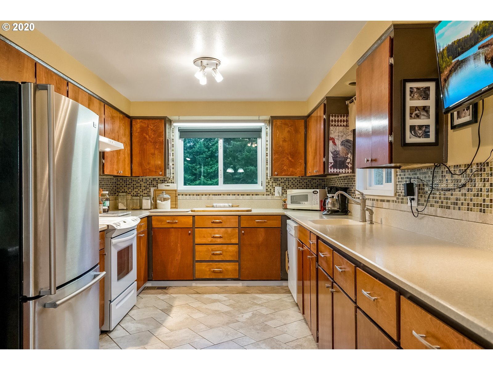 18670 South Pear Road Oregon City, OR 97045 - Photo 4 of 14 Gallery Image 4