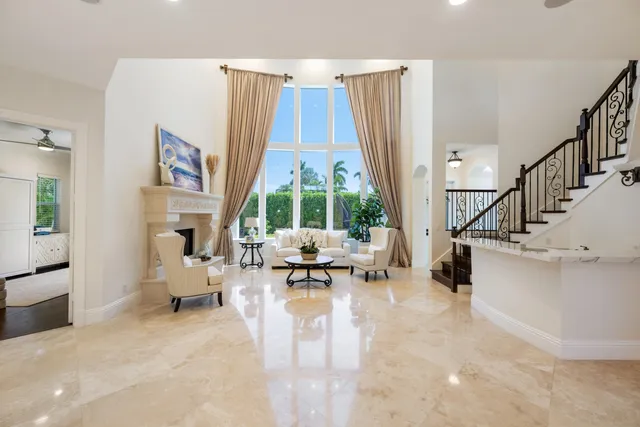 a view of entryway and hall