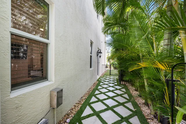 $4,349,000 | 712 Northeast 71st Street, Boca Raton, FL 33487