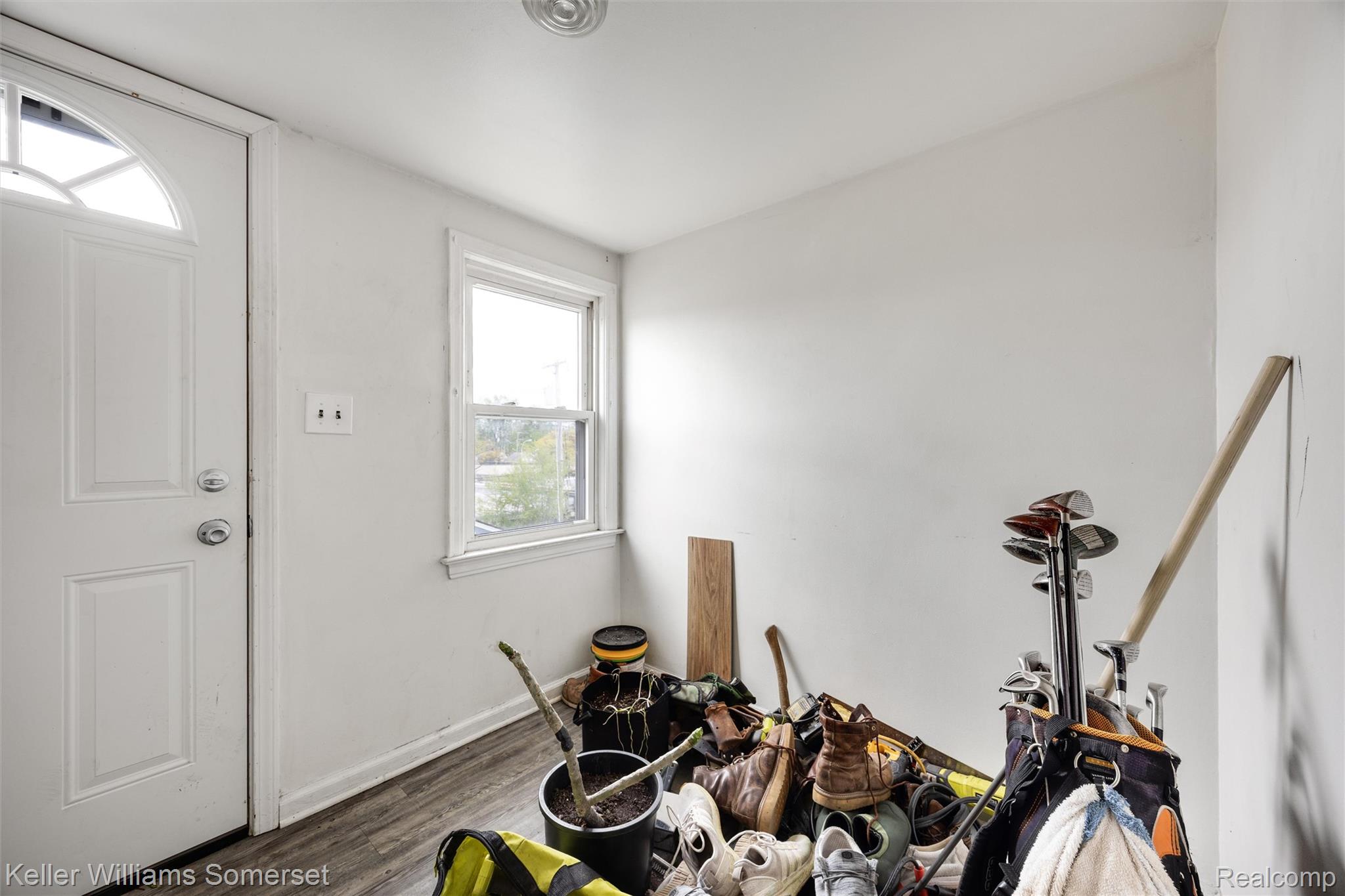 2960 Kenmore Road Berkley, MI 48072 - Photo 13 of 33 13-2960 Kenmore Rd 0009.jpg