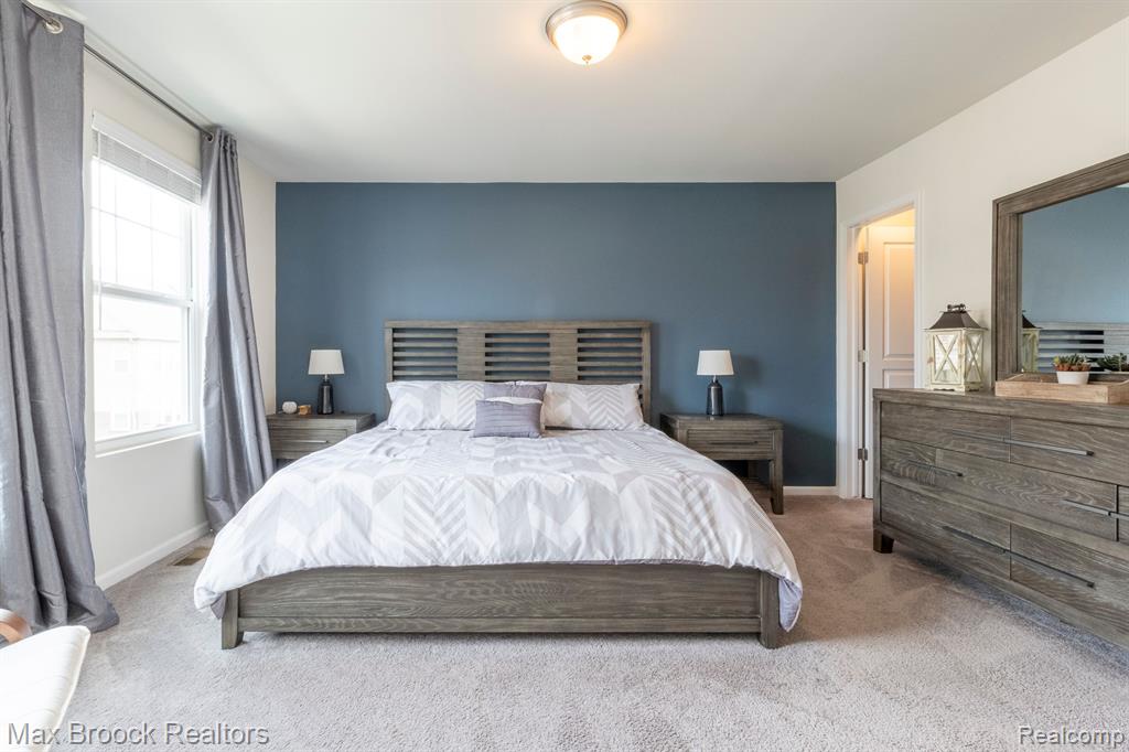 919 Barclay Circle, Unit 37 Rochester Hills, MI 48307 - Photo 28 of 56