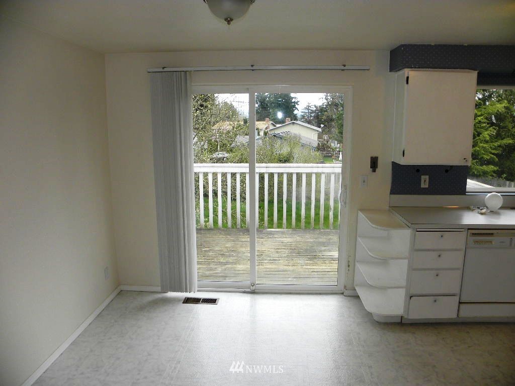 12940 Southeast 159th Street Renton, WA 98058 - Photo 7 of 11 Gallery Image 7