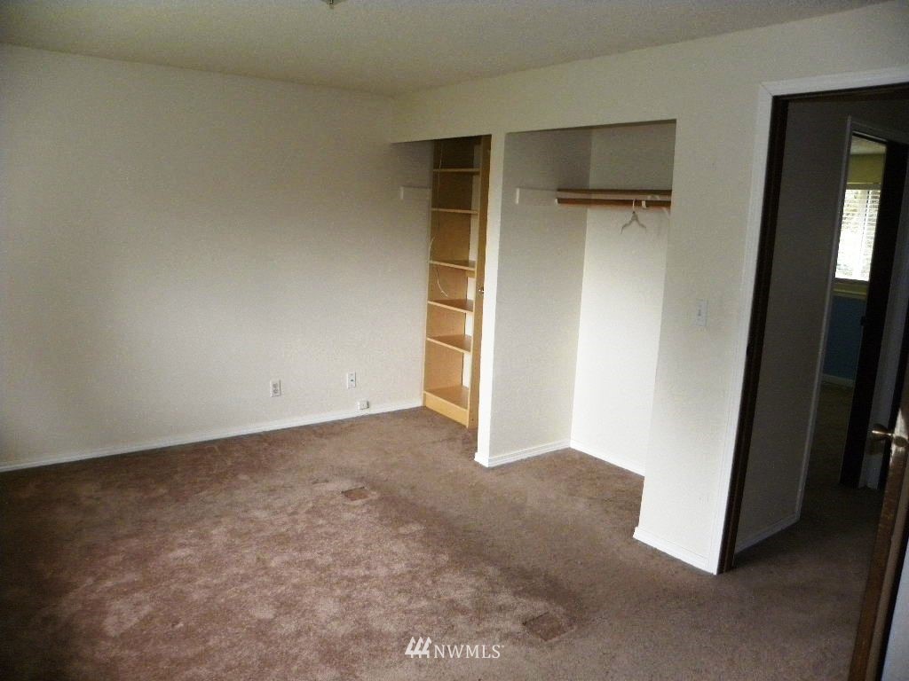 12940 Southeast 159th Street Renton, WA 98058 - Photo 9 of 11 Gallery Image 9