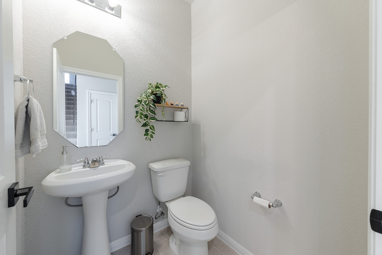 13117 Lapoynor Street Manor, TX 78653 - Photo 25 of 33