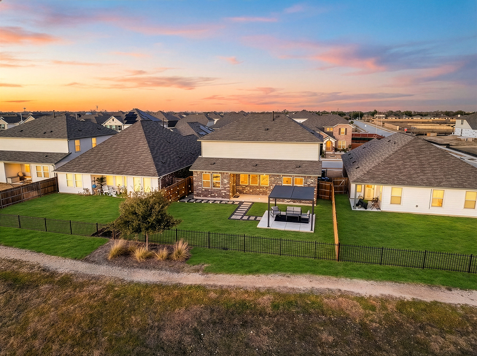 13117 Lapoynor Street Manor, TX 78653 - Photo 28 of 33