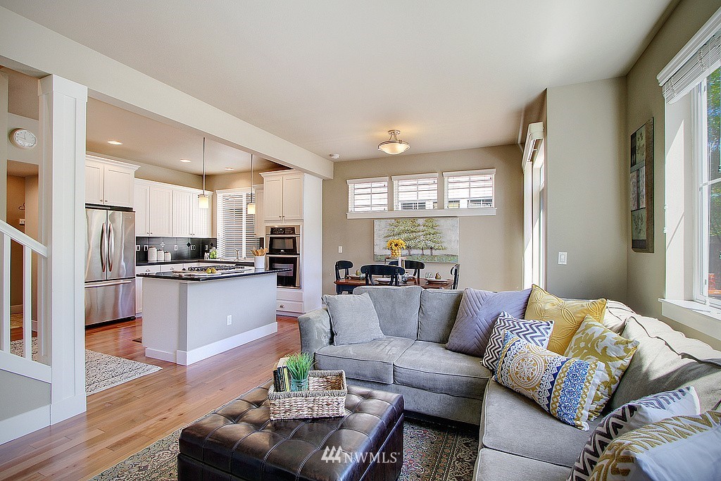 16411 35th Drive Southeast Bothell, WA 98012 - Photo 6 of 20 Gallery Image 6