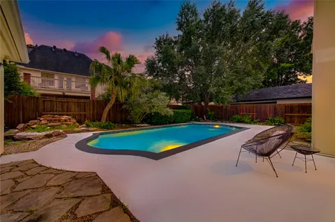 $998,000 | 13607 Starlight Harbour Court, Houston, TX 77077