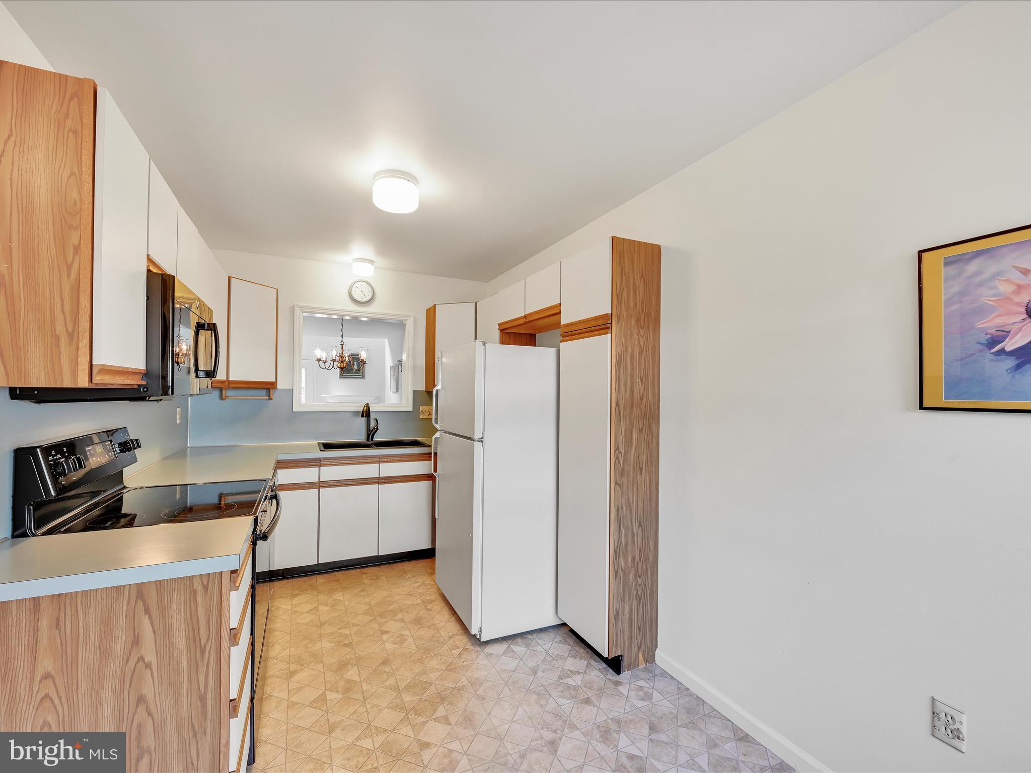 130 Pinnacle Point Drive Lancaster, PA 17601 - Photo 9 of 28 Kitchen