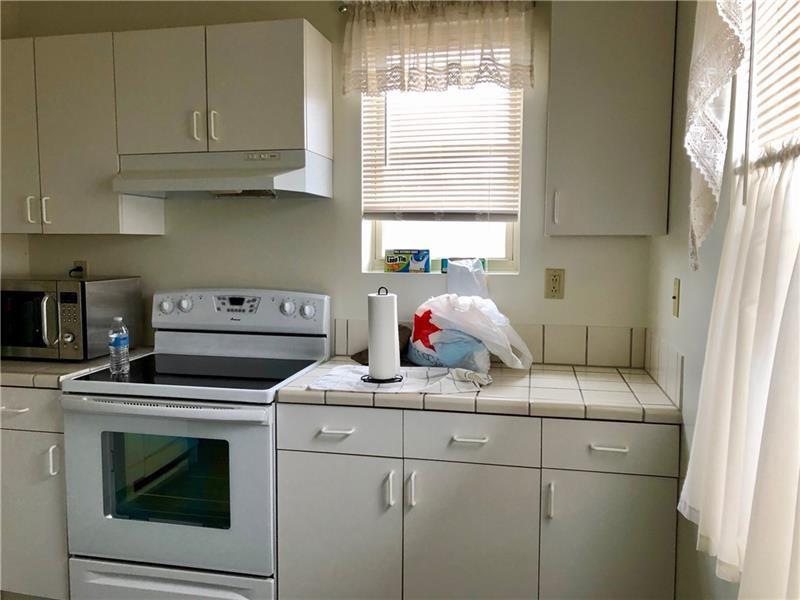 1415 Freeport Road Cheswick, PA 15024 - Photo 8 of 17 2ND FLOOR UPDATED KITCHEN!