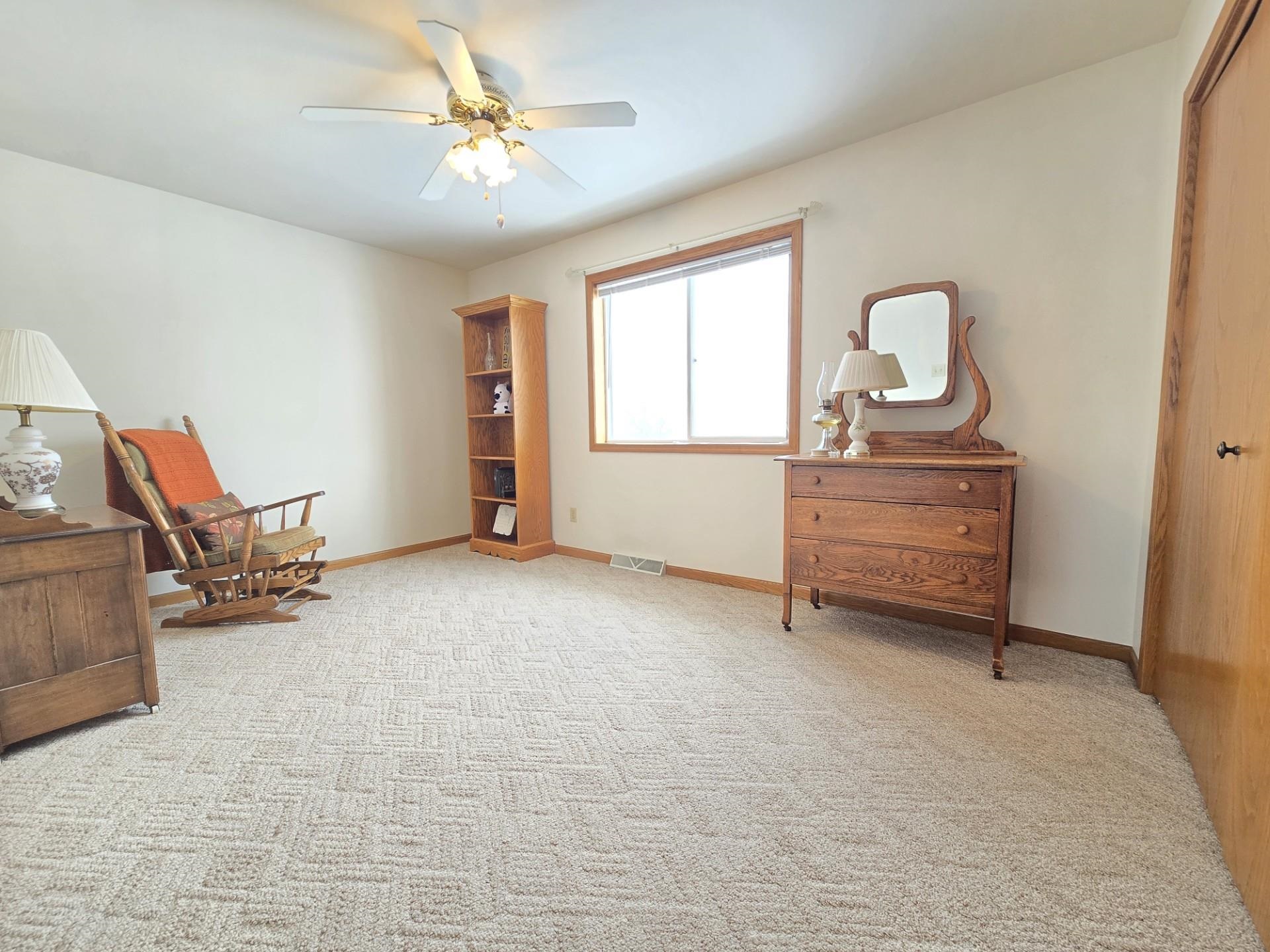 9268 Tri-County Road Ripon, WI 54971 - Photo 16 of 27