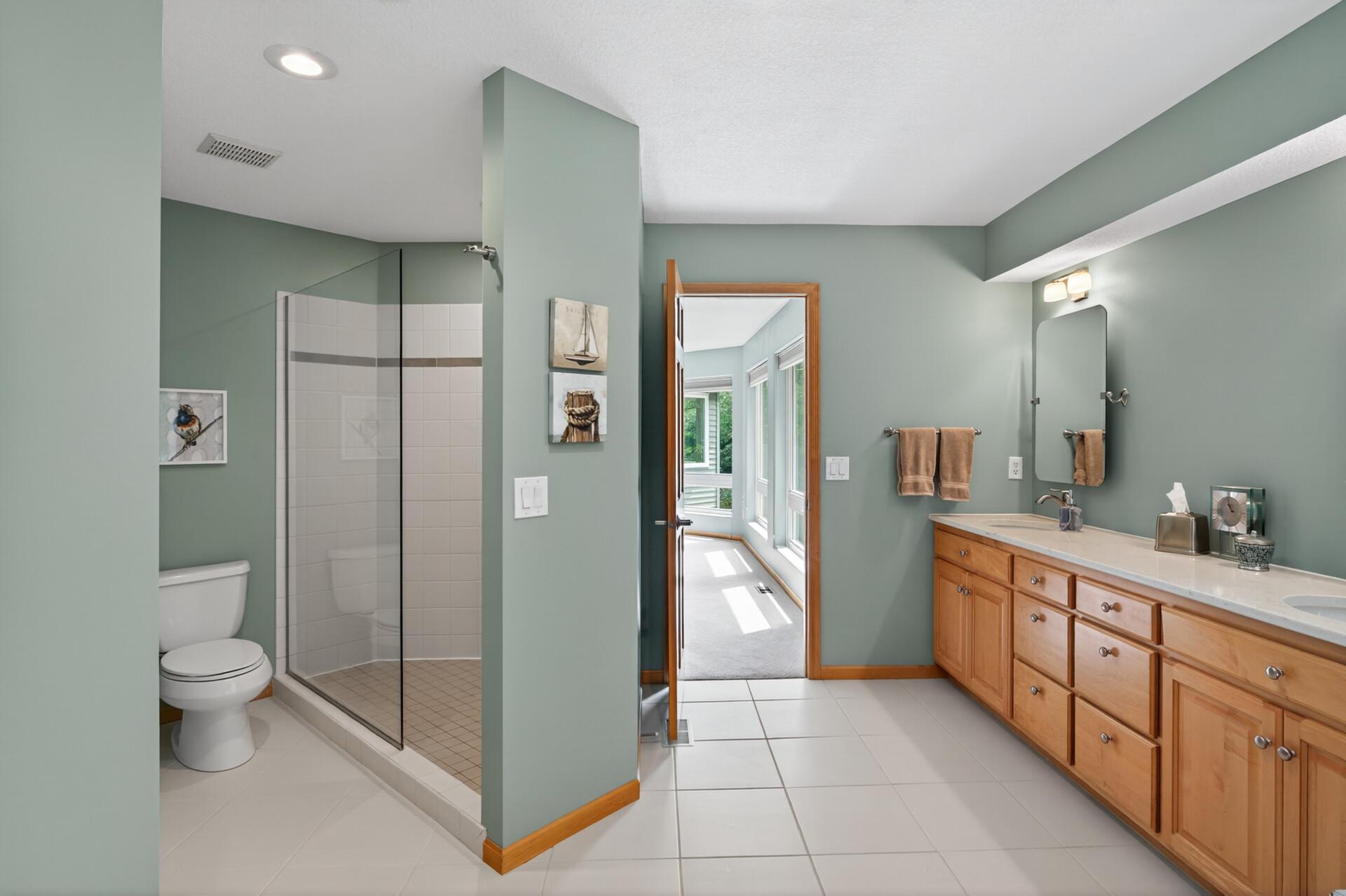 381 Del Rio Drive Chanhassen, MN 55317 - Photo 45 of 97