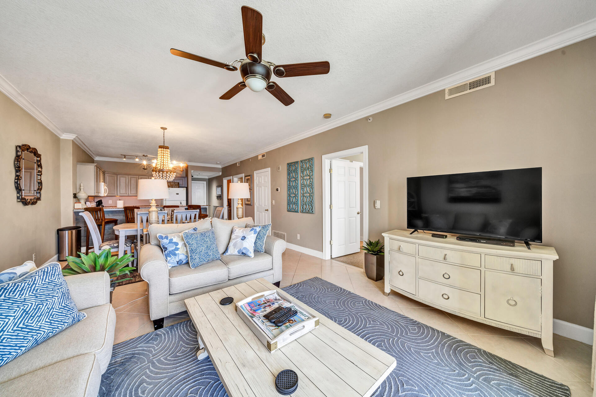 17545 Front Beach Road, Unit 1606 Panama City Beach, FL 32413 - Photo 4 of 16 17545 Front Beach Rd Unit 1606 Panama Ci