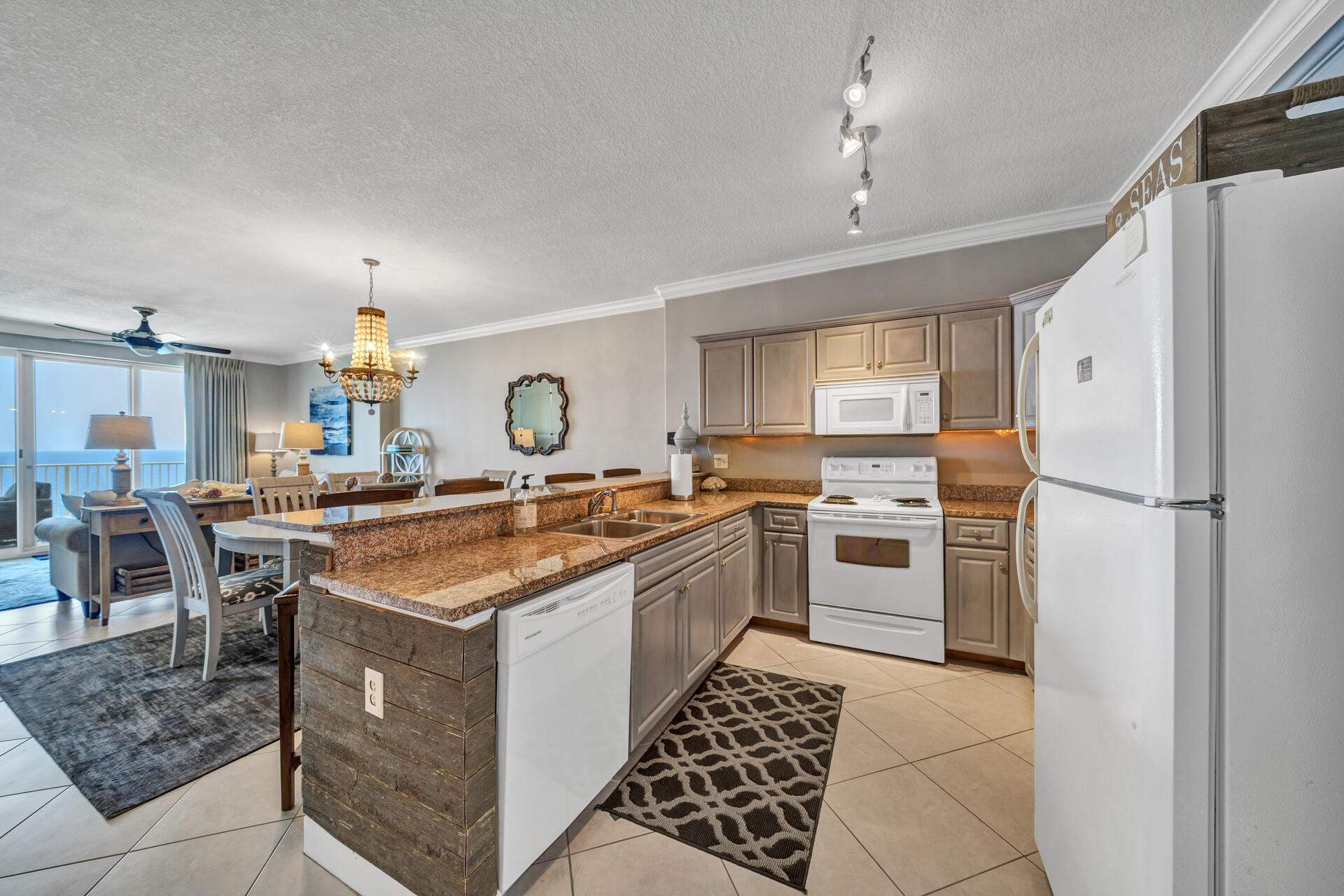 17545 Front Beach Road, Unit 1606 Panama City Beach, FL 32413 - Photo 6 of 16 17545 Front Beach Rd Unit 1606 Panama Ci