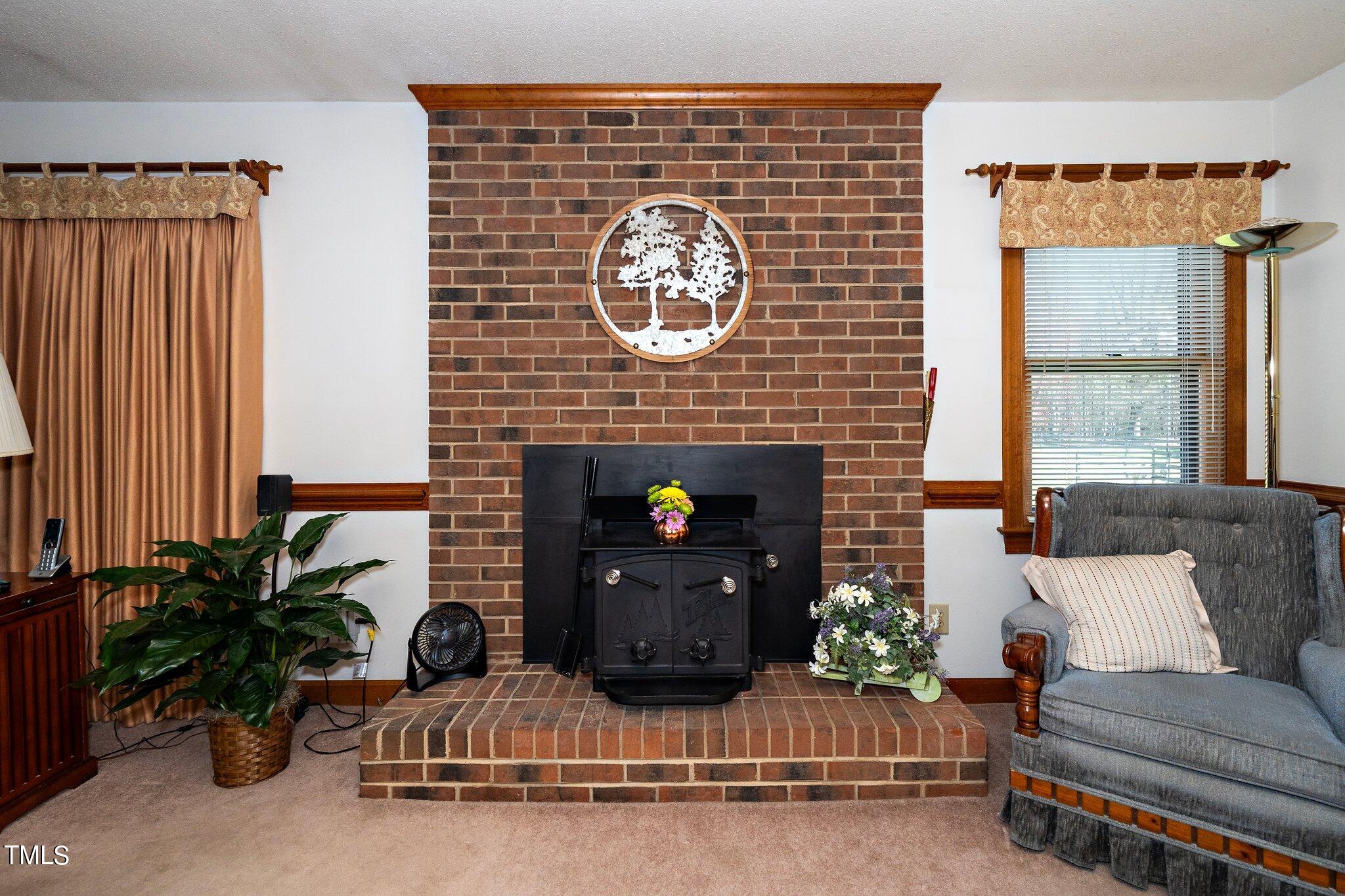 5033 Olde South Road Raleigh, NC 27606 - Photo 8 of 32 8