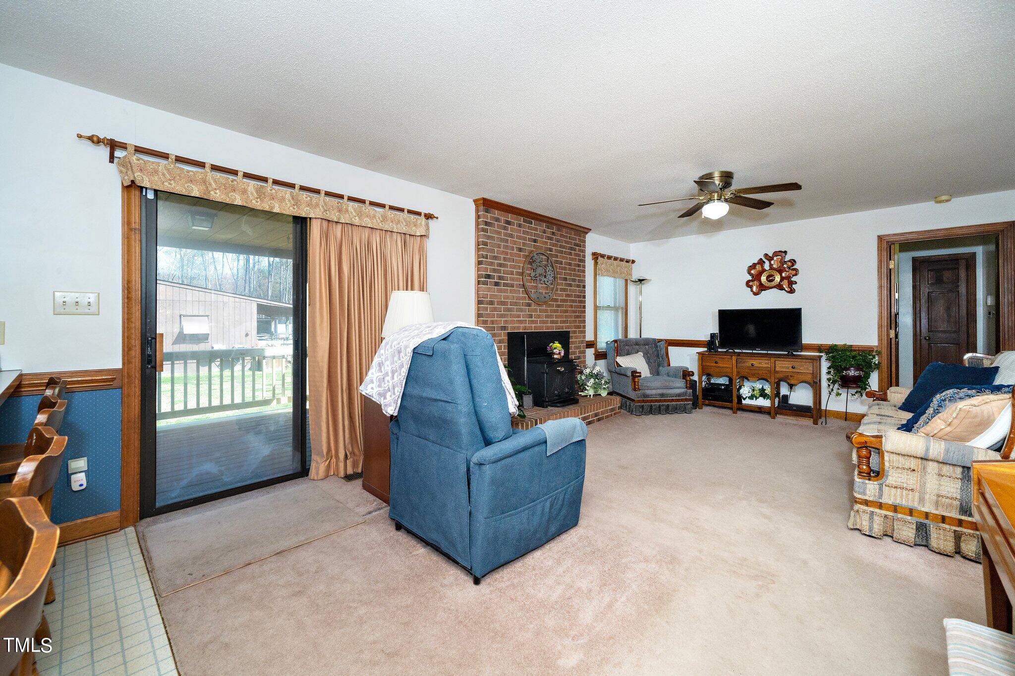 5033 Olde South Road Raleigh, NC 27606 - Photo 10 of 32 10