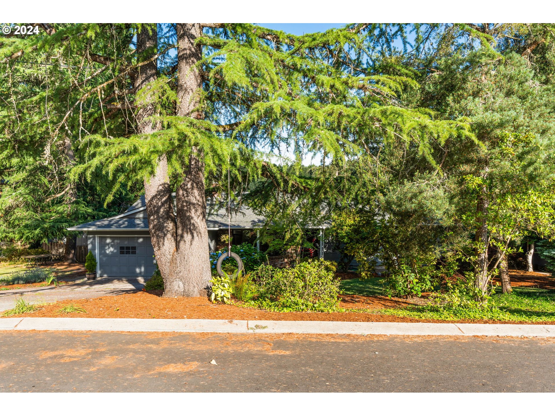 3677 Spring Street South Salem, OR 97302 - Photo 21 of 28 Gallery Image 21