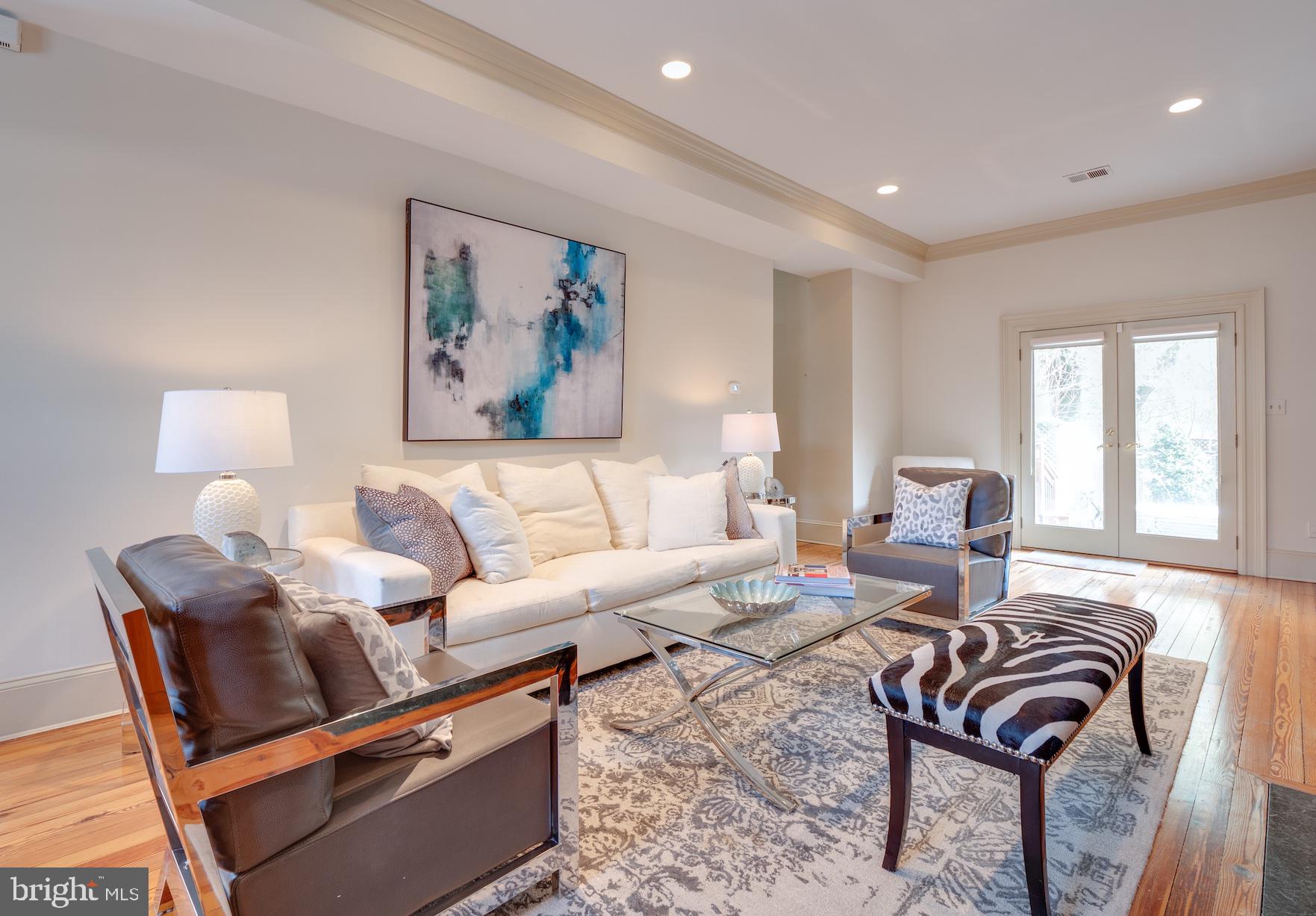 112 5th Street Southeast Washington, DC 20003 - Photo 3 of 62 Spacious living room perfect for entertaining!