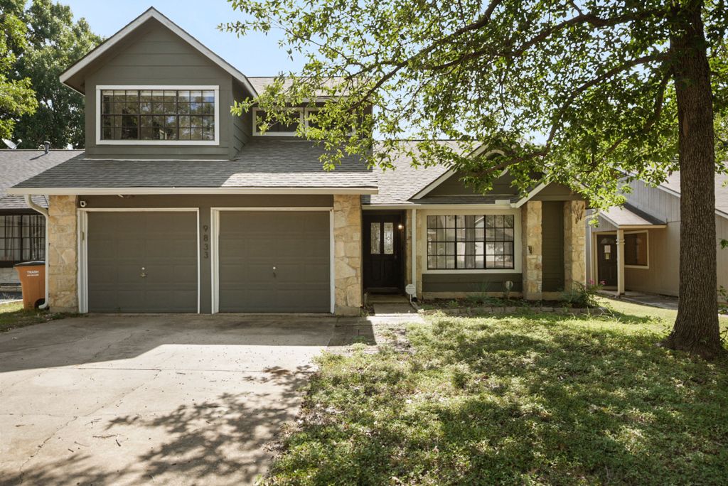 9833 Briar Ridge Drive Austin, TX 78748 - Photo 2 of 17 Gallery Image 2