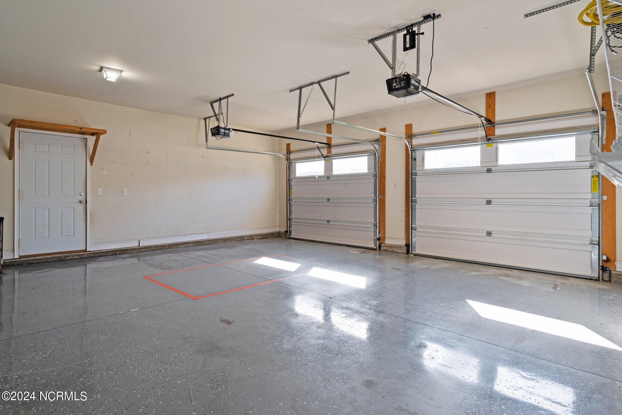 634 Longleaf Road Aberdeen, NC 28315 - Photo 20 of 52 2 Car Garage