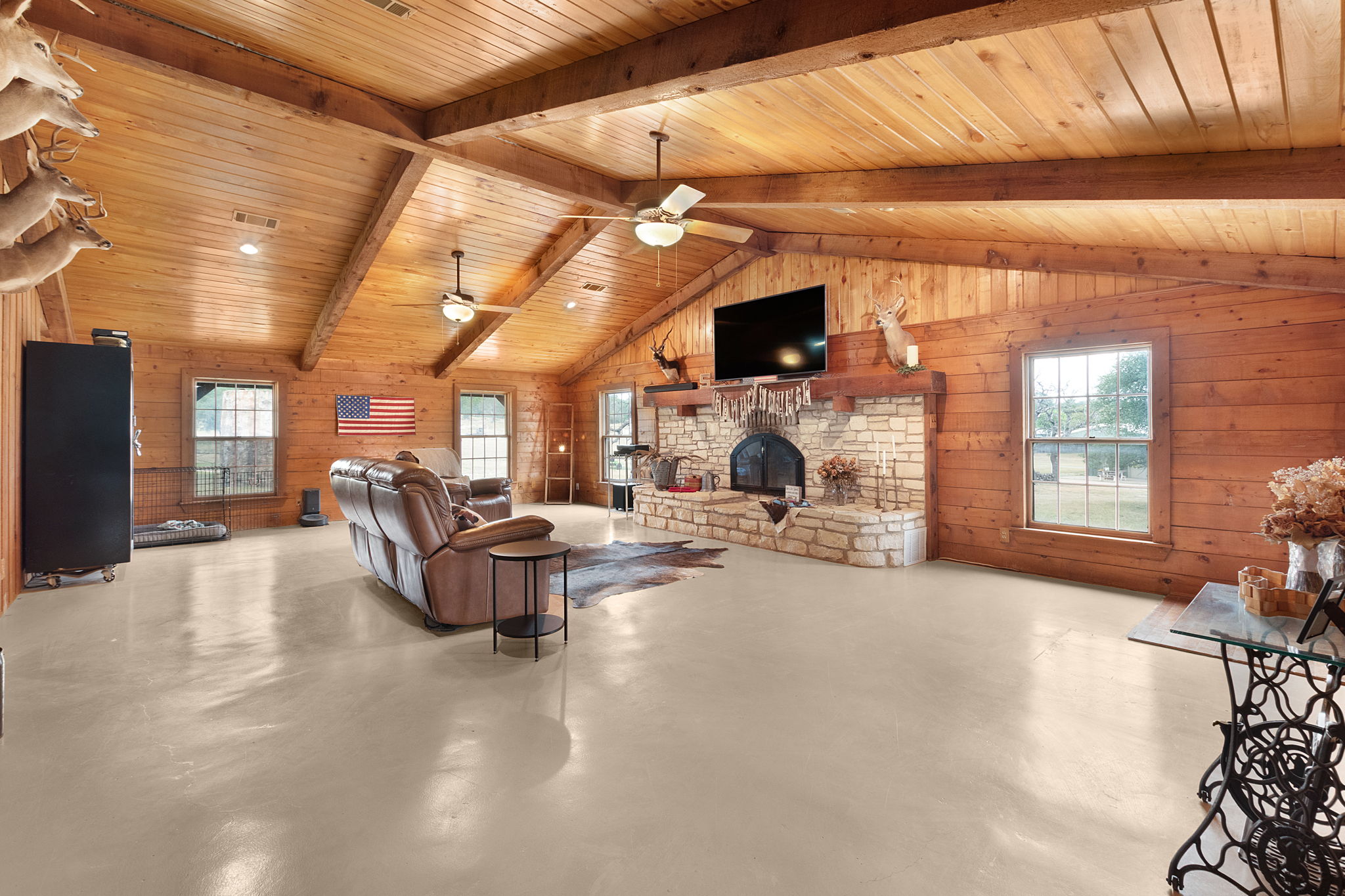 124 Old Mission Road Kempner, TX 76539 - Photo 4 of 40 a living room with furniture and a flat screen tv