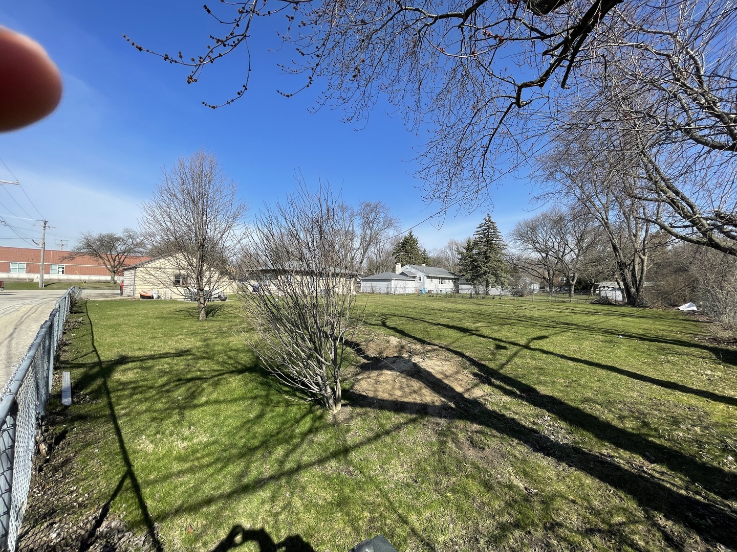 511 Rockland Road Lake Bluff, IL 60044 - Photo 16 of 35 a view of a park with large trees