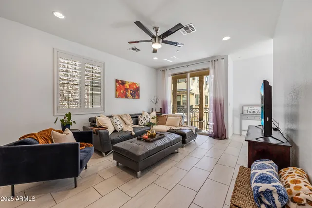 $415,000 | 1743 East Bridgeport Parkway, Gilbert, AZ 85295