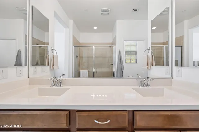 $415,000 | 1743 East Bridgeport Parkway, Gilbert, AZ 85295