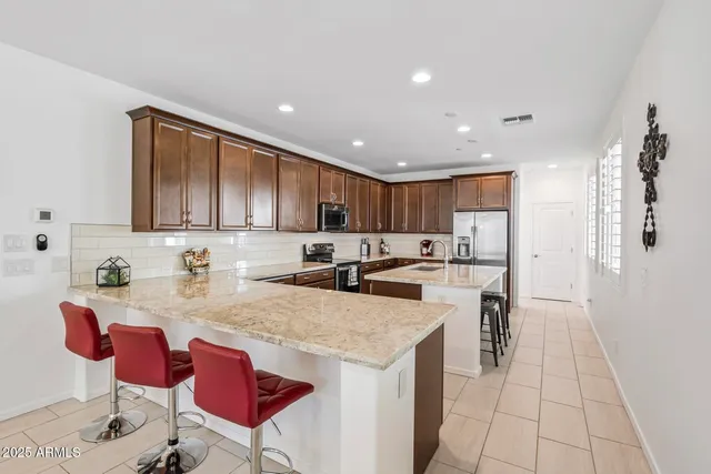 $415,000 | 1743 East Bridgeport Parkway, Gilbert, AZ 85295