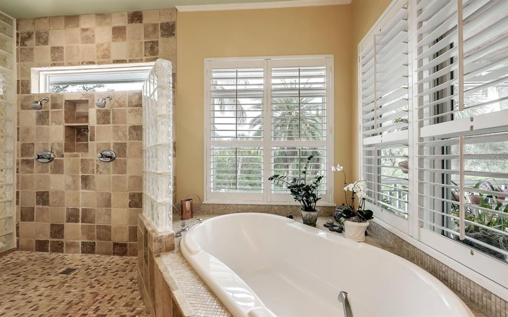 2320 Wason Road Sarasota, FL 34231 - Photo 46 of 95 Gallery Image 46
