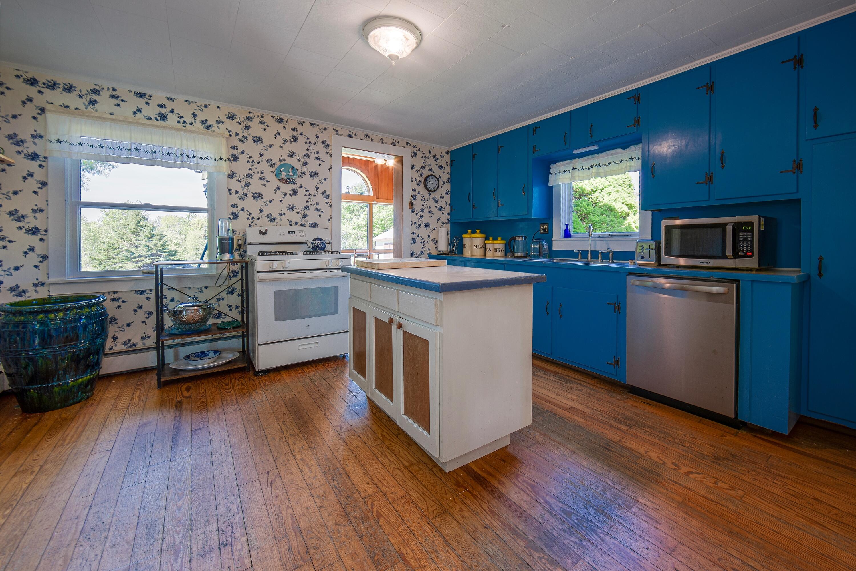 714 Tremont Road Tremont, ME 04612 - Photo 22 of 33 Goose-Creek-Interior-8