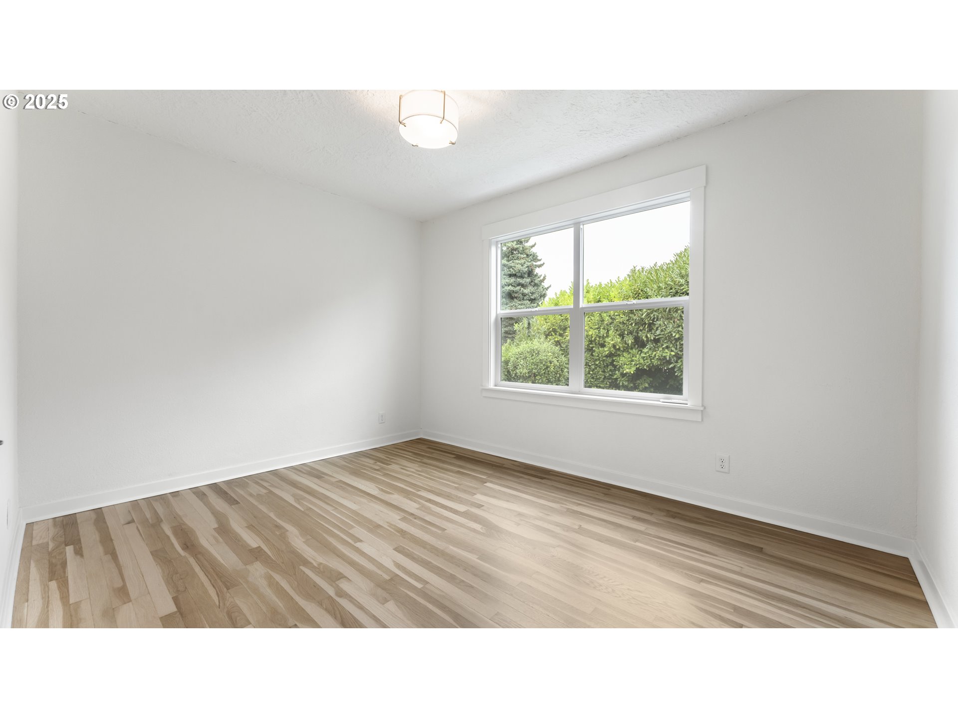 1838 Northeast 65th Avenue Portland, OR 97213 - Photo 14 of 40