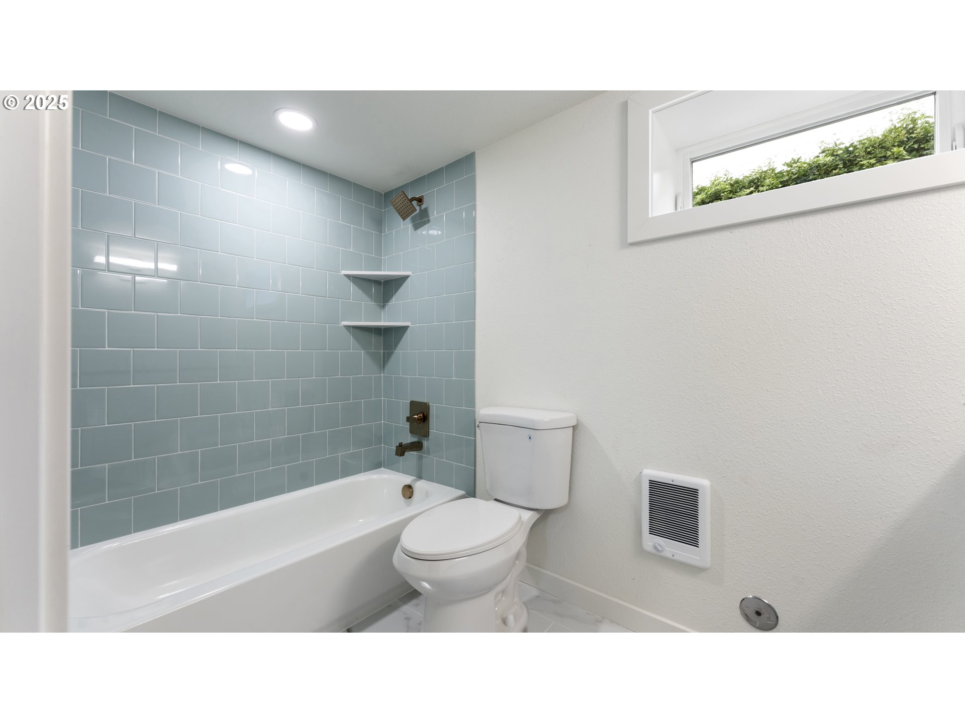 1838 Northeast 65th Avenue Portland, OR 97213 - Photo 22 of 40