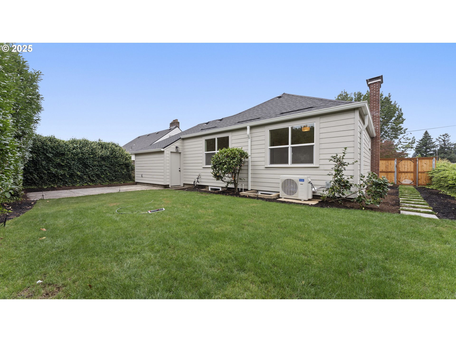 1838 Northeast 65th Avenue Portland, OR 97213 - Photo 31 of 40